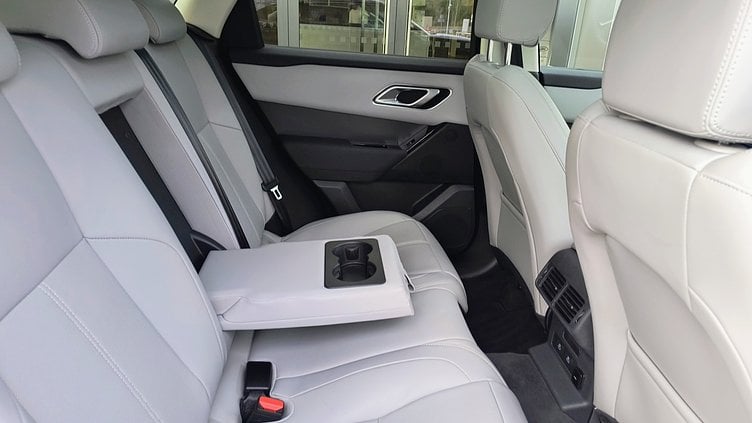 2024 Używany Land Rover Range Rover Velar Santorini Black Range Rover Velar MY25 2.0 I4 250 PS AWD Auto Dynamic SE Range Rover Velar MY25 2.0 I4 250 PS AWD Auto Dynamic SE