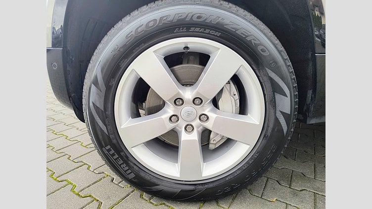 2024 Używany Land Rover Defender 110 Silicon Silver Defender MY25 3.0D I6 300 PS AWD Auto X-Dynamic HSE 110 Defender MY25 3.0D I6 300 PS AWD Auto X-Dynamic HSE 110