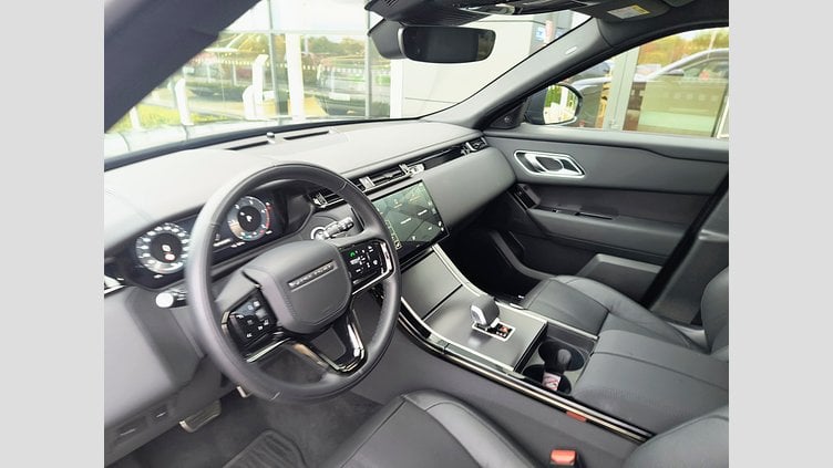2025 Używany Land Rover Range Rover Velar Santorini Black Range Rover Velar MY26 2.0D TD4 204 PS AWD Auto

 Range Rover Velar MY26 2.0D TD4 204 PS AWD Auto