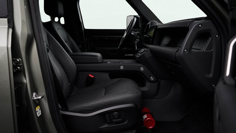 2025 Approved Land Rover Defender 110 Pangea Green 3.0D I6 300 PS  X-Dynamic HSE
