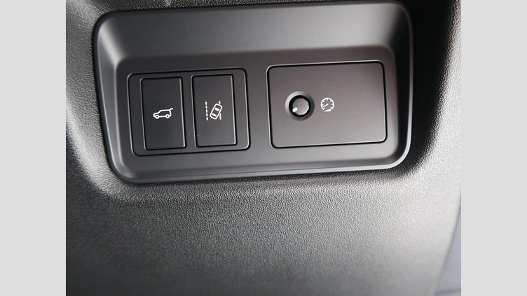 2019 認定中古車 Jaguar E-Pace Silicon Silver 180PS R-ダイナミック