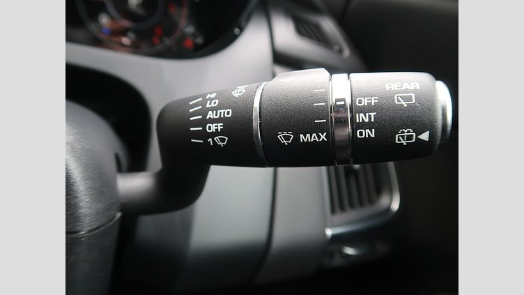 2019 認定中古車 Jaguar E-Pace Silicon Silver 180PS R-ダイナミック