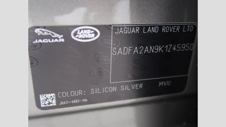 2019 認定中古車 Jaguar E-Pace Silicon Silver 180PS R-ダイナミック