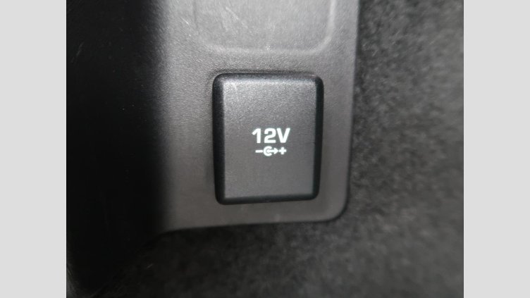 2019 認定中古車 Jaguar E-Pace Silicon Silver 180PS R-ダイナミック