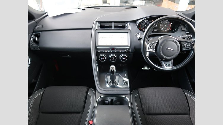 2019 認定中古車 Jaguar E-Pace Silicon Silver 180PS R-ダイナミック