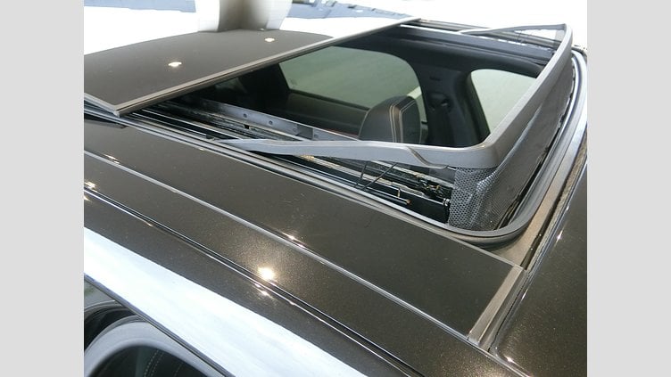 2023 認定中古車 Jaguar F-Pace Santorini Black P250 AWD（オートマチック） R-DYNAMIC SE