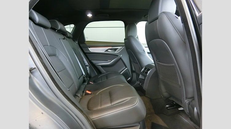 2023 認定中古車 Jaguar F-Pace Santorini Black P250 AWD（オートマチック） R-DYNAMIC SE