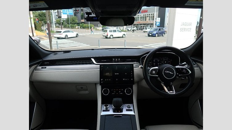 2021 認定中古車 Jaguar F-Pace Yulong White ディーゼル Ｒ－ダイナミック ＳＥ Ｄ２００