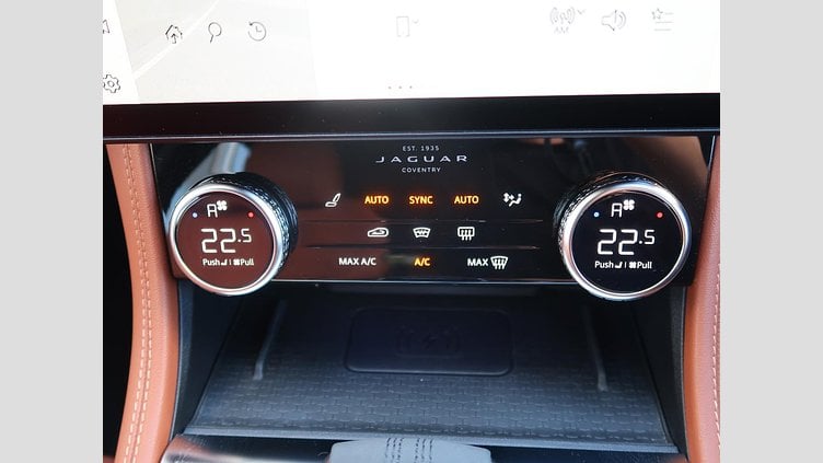 2022 認定中古車 Jaguar F-Pace Fuji White ガソリン Ｒ－ダイナミック ＳＥ Ｐ２５０