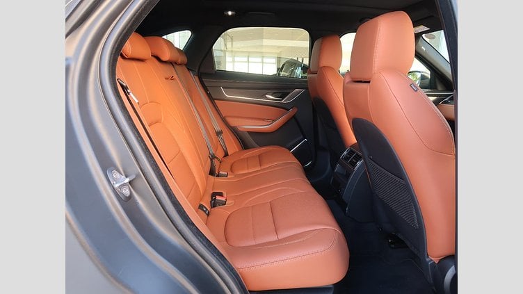 2022 認定中古車 Jaguar F-Pace Fuji White ガソリン Ｒ－ダイナミック ＳＥ Ｐ２５０