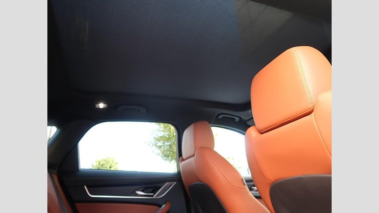 2022 認定中古車 Jaguar F-Pace Fuji White ガソリン Ｒ－ダイナミック ＳＥ Ｐ２５０