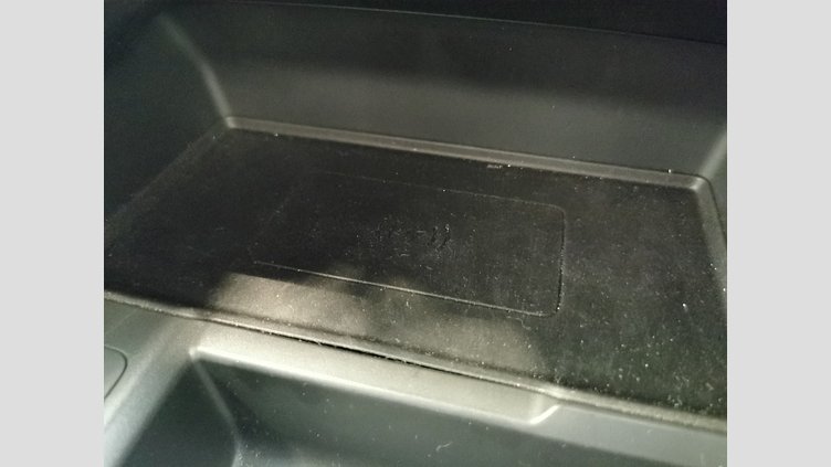 2024 認定中古車 Land Rover Range Rover Evoque コリンシアンブロンズ 2.0L　ターボ オートバイオグラフィ　P250