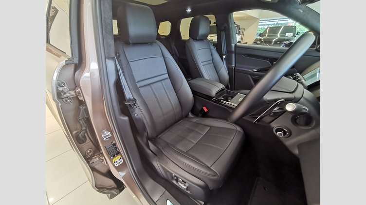 2024 認定中古車 Land Rover Range Rover Evoque コリンシアンブロンズ 2.0L　ターボ オートバイオグラフィ　P250