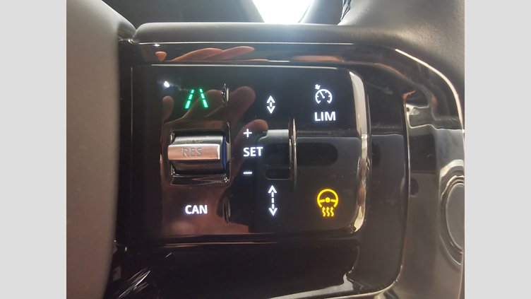 2024 認定中古車 Land Rover Range Rover Evoque コリンシアンブロンズ 2.0L　ターボ オートバイオグラフィ　P250