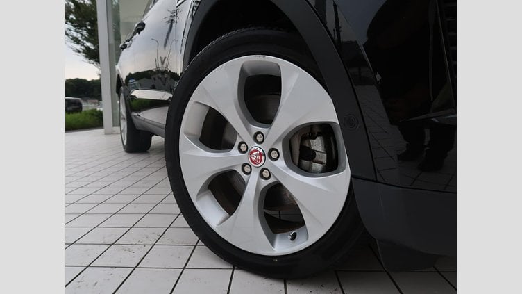 2018 認定中古車 Jaguar E-Pace Santorini Black ガソリン ＨＳＥ ３００ＰＳ