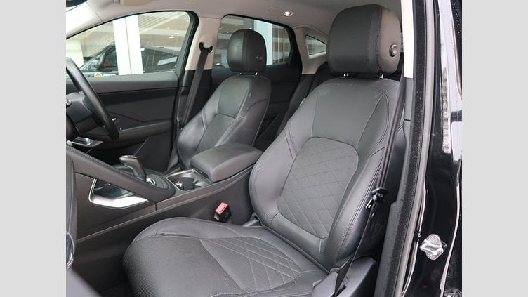 2018 認定中古車 Jaguar E-Pace Santorini Black ガソリン ＨＳＥ ３００ＰＳ