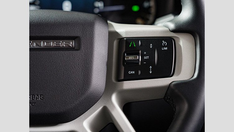 2023 認定中古車 Land Rover Defender 110 Santorini Black ディーゼル S