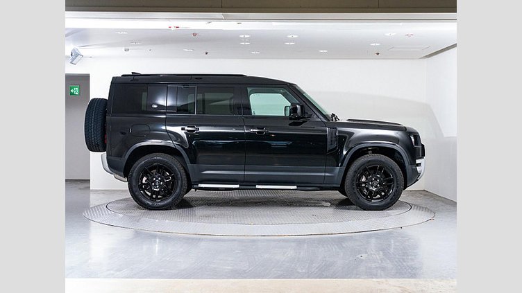 2023 認定中古車 Land Rover Defender 110 Santorini Black ディーゼル S
