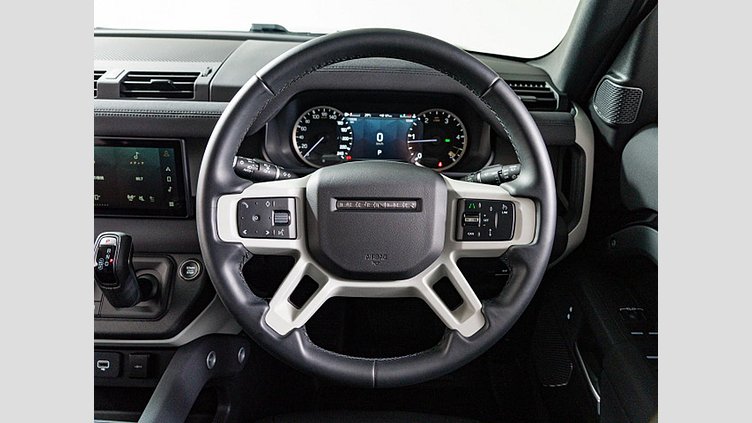 2023 認定中古車 Land Rover Defender 110 Santorini Black ディーゼル S