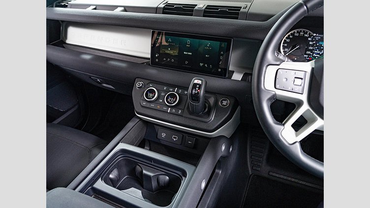 2023 認定中古車 Land Rover Defender 110 Santorini Black ディーゼル S