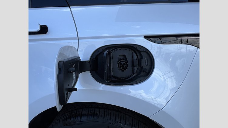 2025 認定中古車 Land Rover Range Rover Evoque Ostuni Pearl White AWD PHEV Dynamic HSE