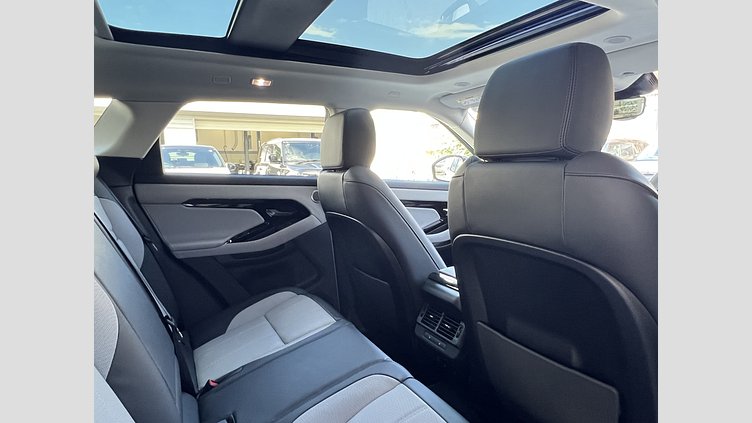 2025 認定中古車 Land Rover Range Rover Evoque Ostuni Pearl White AWD PHEV Dynamic HSE