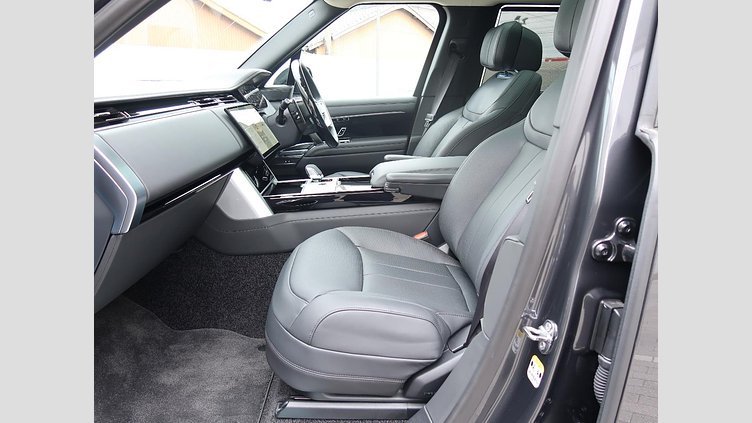 2025 認定中古車 Land Rover Range Rover Carpathian Grey D300 オートバイオグラフィ