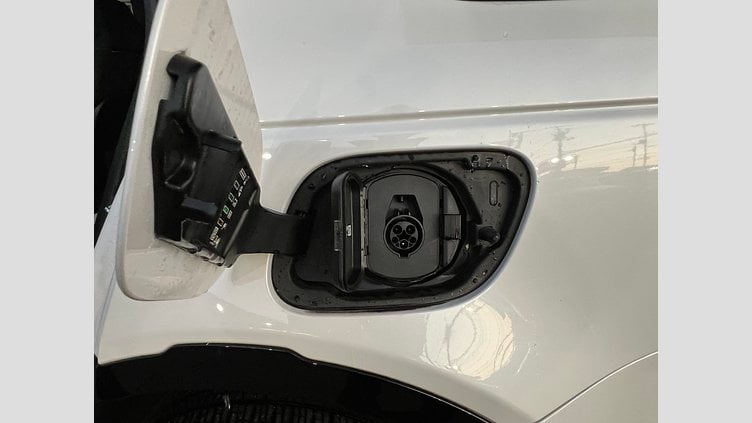 2025 認定中古車 Land Rover Discovery Sport Fuji White AWD PHEV Dynamic HSE