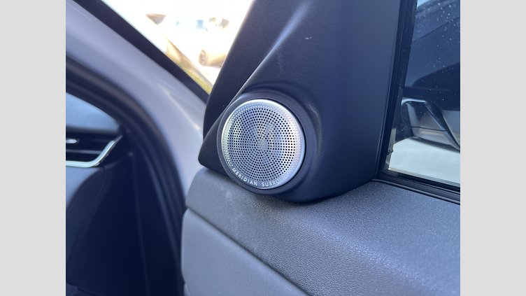 2024 認定中古車 Land Rover Range Rover Evoque Fuji White 4WD D200 Dynamic SE