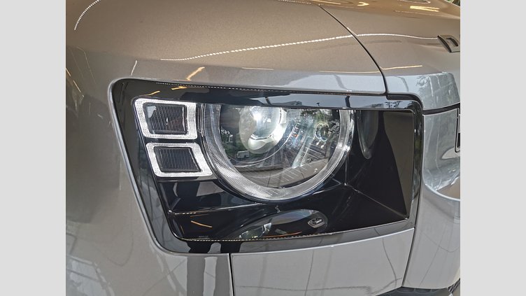 2024 認定中古車 Land Rover Defender 130 Eiger Grey 3.0L　ディーゼルターボ OUTBOUND　D300