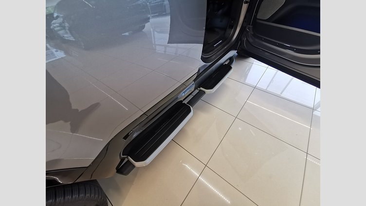 2024 認定中古車 Land Rover Defender 130 Eiger Grey 3.0L　ディーゼルターボ OUTBOUND　D300