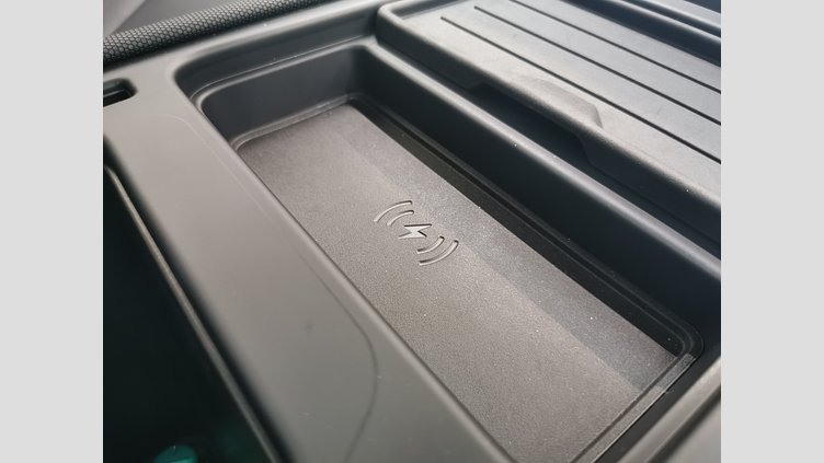 2024 認定中古車 Land Rover Defender 130 Eiger Grey 3.0L　ディーゼルターボ OUTBOUND　D300