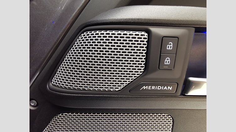 2024 認定中古車 Land Rover Defender 130 Eiger Grey 3.0L　ディーゼルターボ OUTBOUND　D300