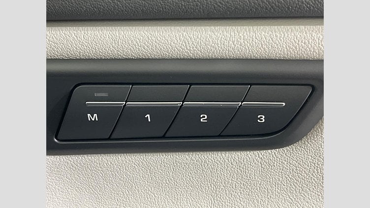 2024 認定中古車 Jaguar E-Pace Carpathian Grey 4WD　204PT　 Ｒ‐ダイナミック ＳＥ Ｐ２５０