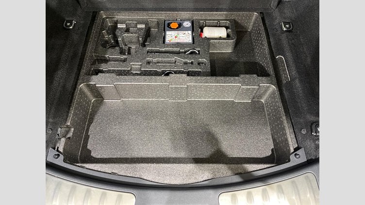 2024 認定中古車 Jaguar E-Pace Carpathian Grey 4WD　204PT　 Ｒ‐ダイナミック ＳＥ Ｐ２５０