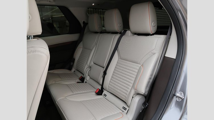 2018 認定中古車 Land Rover Discovery Corris Grey ガソリン ＨＳＥ