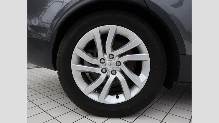 2018 認定中古車 Land Rover Discovery Corris Grey ガソリン ＨＳＥ