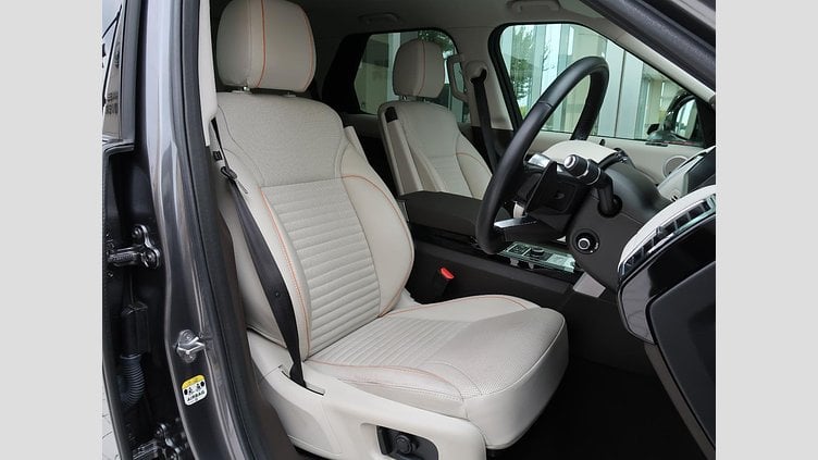 2018 認定中古車 Land Rover Discovery Corris Grey ガソリン ＨＳＥ