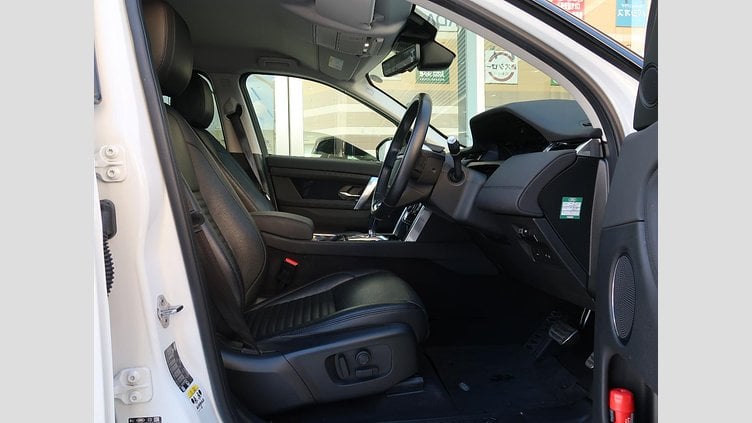 2020 認定中古車 Land Rover Discovery Sport Fuji White ガソリン Ｓ ２００ＰＳ