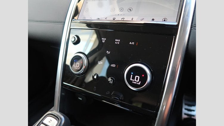 2020 認定中古車 Land Rover Discovery Sport Fuji White ガソリン Ｓ ２００ＰＳ