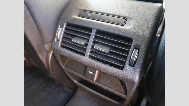 2020 認定中古車 Land Rover Discovery Sport Fuji White ガソリン Ｓ ２００ＰＳ