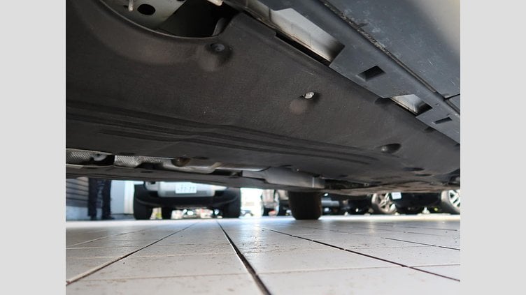 2020 認定中古車 Land Rover Discovery Sport Fuji White ガソリン Ｓ ２００ＰＳ