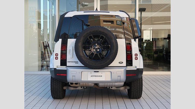 2022 認定中古車 Land Rover Defender 110 Fuji White ディーゼル １１０Ｓ Ｄ３００ コイルサスペンション装着車