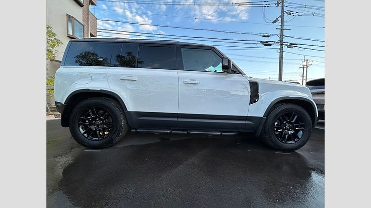 2024 認定中古車 Land Rover Defender 110 Fuji White 2.0L　P300 SE