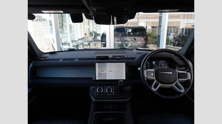 2023 認定中古車 Land Rover Defender 110 Santorini Black ディーゼル １１０イースナーエディション