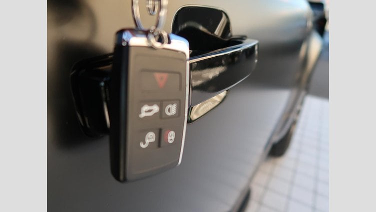 2023 認定中古車 Land Rover Defender 110 Santorini Black ディーゼル １１０イースナーエディション