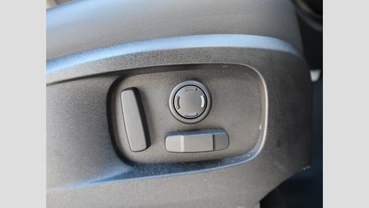 2023 認定中古車 Land Rover Defender 110 Santorini Black ディーゼル １１０イースナーエディション