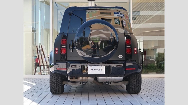 2023 認定中古車 Land Rover Defender 110 Santorini Black ディーゼル １１０イースナーエディション
