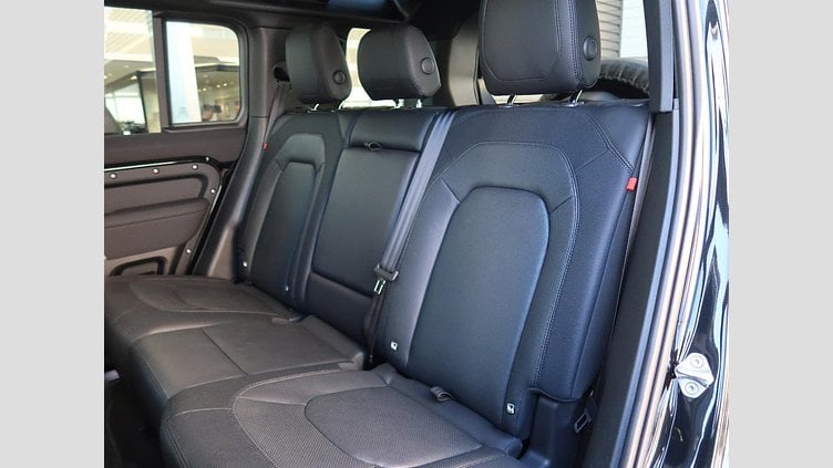 2023 認定中古車 Land Rover Defender 110 Santorini Black ディーゼル １１０イースナーエディション