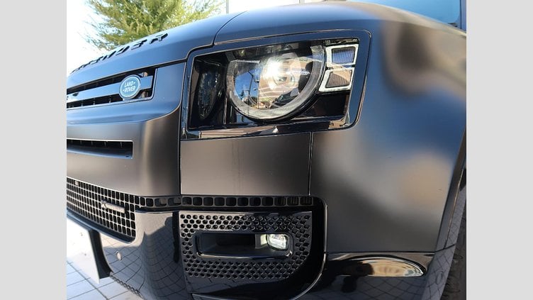 2023 認定中古車 Land Rover Defender 110 Santorini Black ディーゼル １１０イースナーエディション